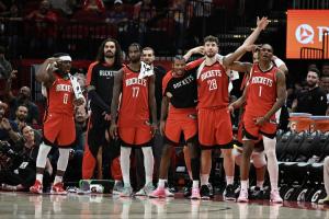 乐鱼中国官网-对手平均胜率64.6%火箭领先湖人3个胜场 最后5场vs雷勇船湖掘