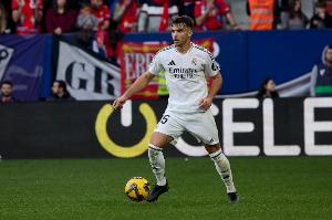 伤兵满营！吕迪格手术、阿拉巴重伤后，皇马一线队中卫仅剩两人