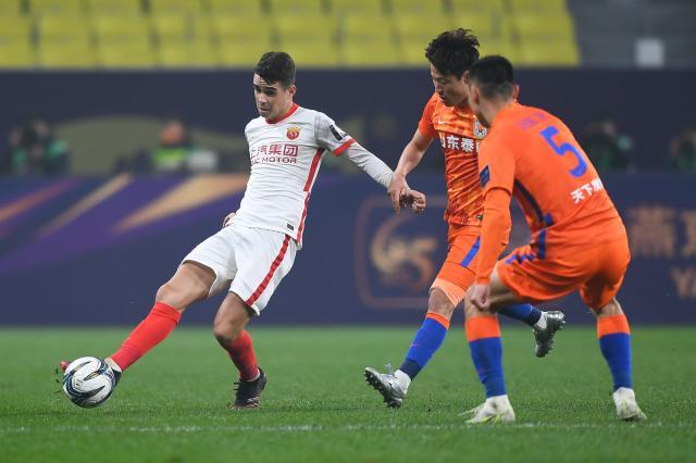 乐鱼官方网站-双亚悲催！海港一个都不能少的无奈 足球兴趣锐减？